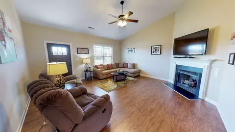 71 Sentinel Ct, Smithfield, NC 27577 photo 4