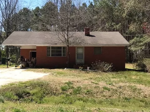 233 Ennis Rd, Benson, NC 27504 photo 3