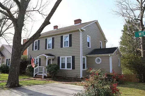 203 Webb St, Roxboro, NC 27573 photo 2