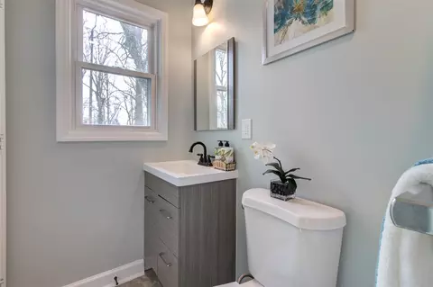 124 Crestview Dr, Durham, NC 27712 photo 18