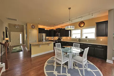 901 Poplar St, Durham, NC 27703 photo 3