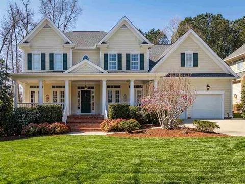 705 Edgemore Ave, Cary, NC 27519 photo 1