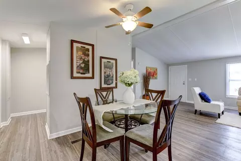 155 E Abbey Ct, Smithfield, NC 27577 photo 9