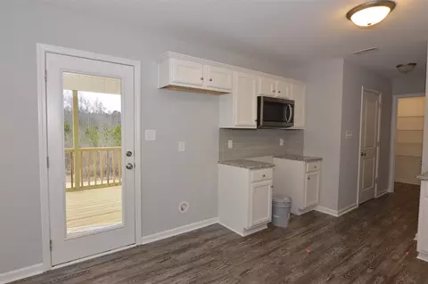 214 Highcroft Cir, Benson, NC 27504 photo 6