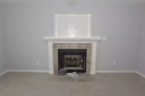 214 Highcroft Cir, Benson, NC 27504 photo 4