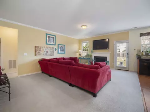 3 White Willow Ct, Durham, NC 27703 photo 6