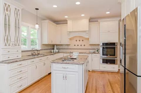 100 Wittenham Dr, Cary, NC 27519 photo 9