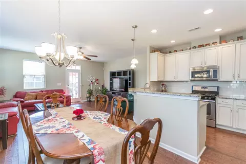 2447 Baslow Dr, Apex, NC 27539 photo 4