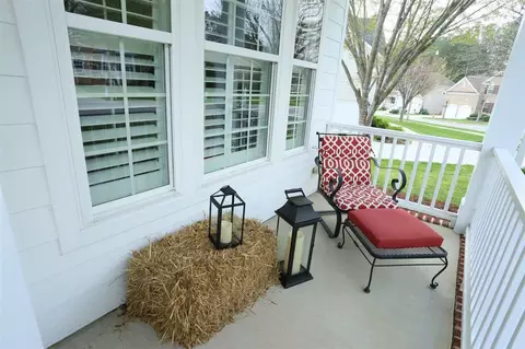 4604 Paces Ferry Dr, Durham, NC 27712 photo 3