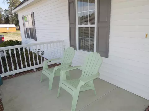 151 Shepherd Dr, Benson, NC 27504 photo 2