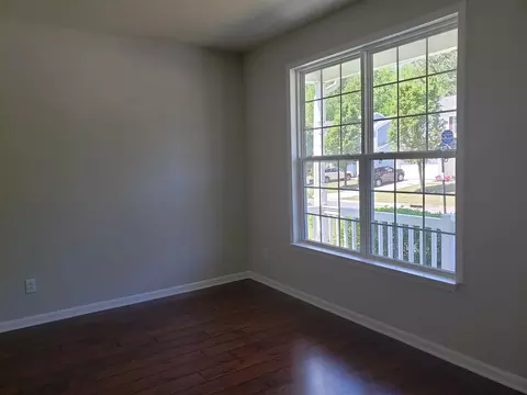 9 Crescent Hill Ct, Durham, NC 27704 photo 3