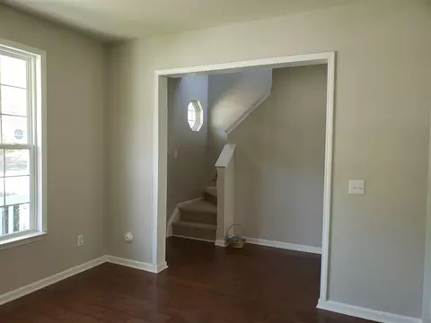 9 Crescent Hill Ct, Durham, NC 27704 photo 4