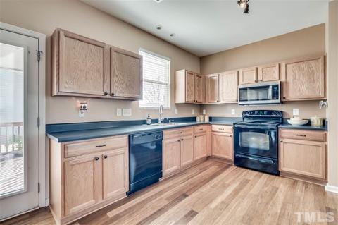 2 Serenity Ct, Durham, NC 27704 photo 7
