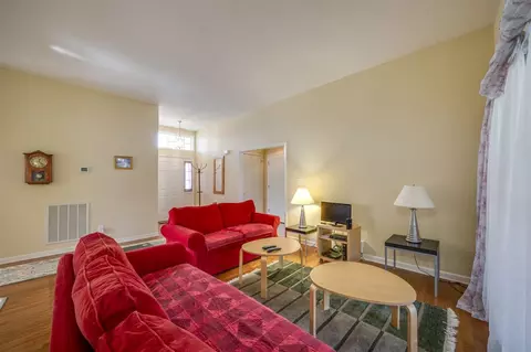 102 Lockheed Cir, Cary, NC 27513 photo 17