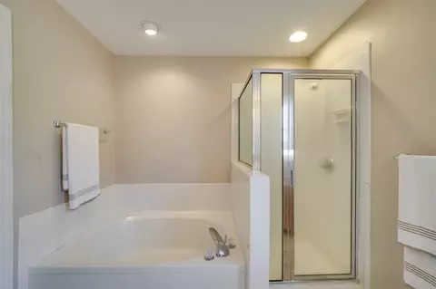 102 Lockheed Cir, Cary, NC 27513 photo 20