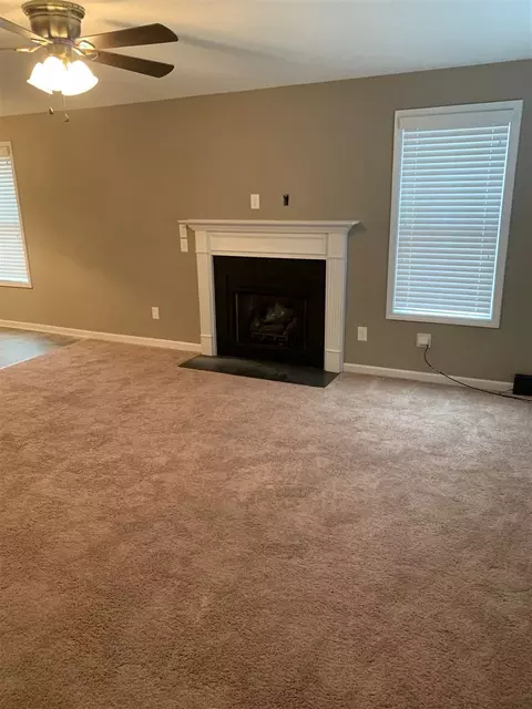 196 Thistle Dr, Selma, NC 27576 photo 10