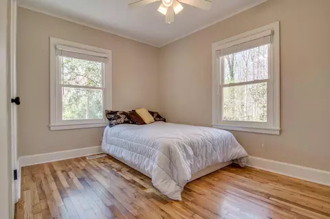 21 Hawthorne Dr, Durham, NC 27712 photo 11