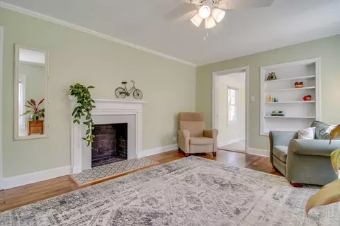 21 Hawthorne Dr, Durham, NC 27712 photo 2