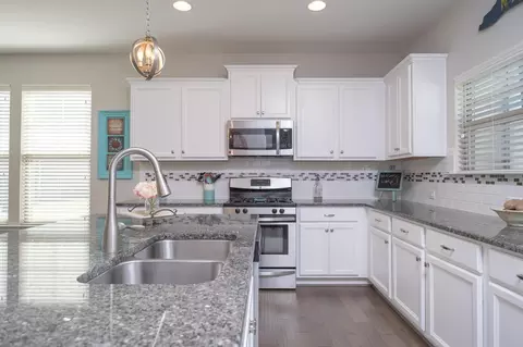 1144 Metropolitan Dr, Durham, NC 27713 photo 6
