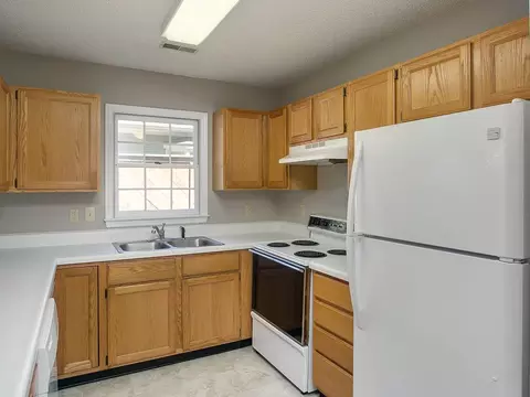 116 Forest Oaks Dr, Durham, NC 27705 photo 3