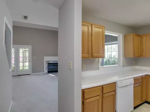 116 Forest Oaks Dr, Durham, NC 27705 photo 5