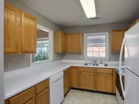 116 Forest Oaks Dr, Durham, NC 27705 photo 2