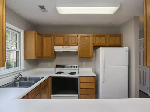 116 Forest Oaks Dr, Durham, NC 27705 photo 4