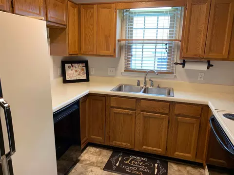 5617 Split Oak Way, Raleigh, NC 27609 photo 8