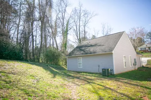 815 Chalmers St, Durham, NC 27707 photo 3