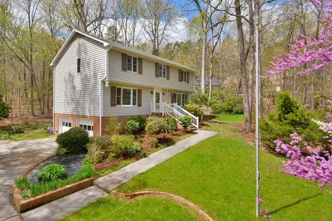 5619 Red Coach Rd, Durham, NC 27712 photo 1