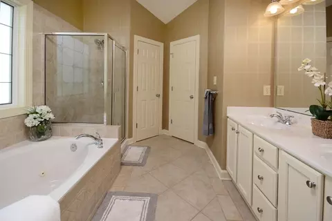 4704 Paces Ferry Dr, Durham, NC 27712 photo 1