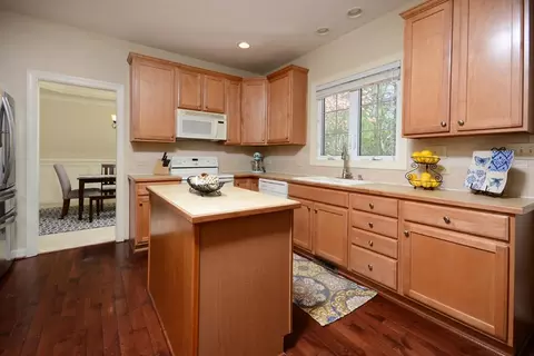 4704 Paces Ferry Dr, Durham, NC 27712 photo 3