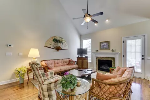 109 Elmhurst Ln, Willow Spring, NC 27592 photo 5