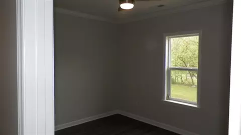 207 E Barbee St, Zebulon, NC 27597 photo 9