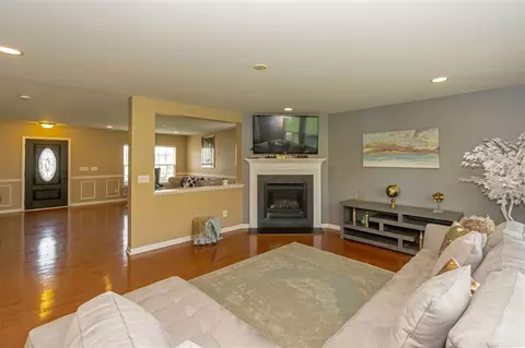 8 Red Sage Ct, Durham, NC 27703 photo 9