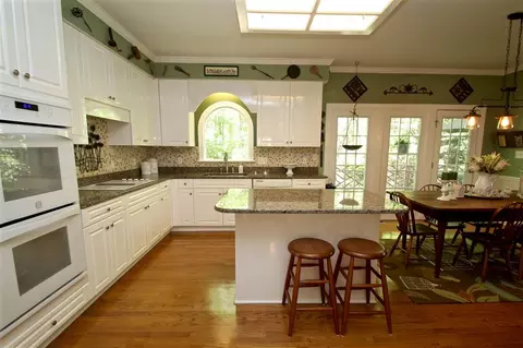 101 Glenmore Rd, Cary, NC 27519 photo 8