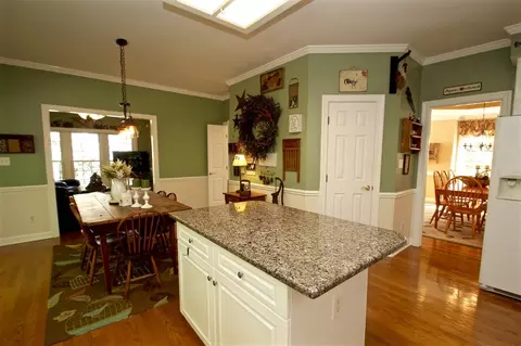 101 Glenmore Rd, Cary, NC 27519 photo 9