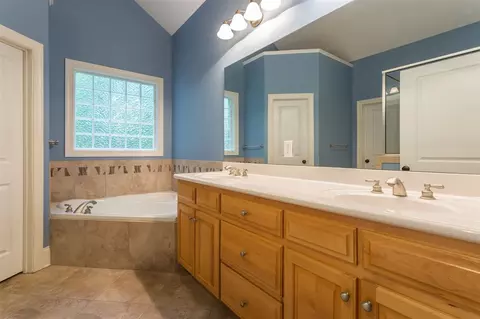 5216 Hawk Tree Ln, Cary, NC 27518 photo 25
