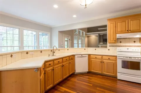 5216 Hawk Tree Ln, Cary, NC 27518 photo 8