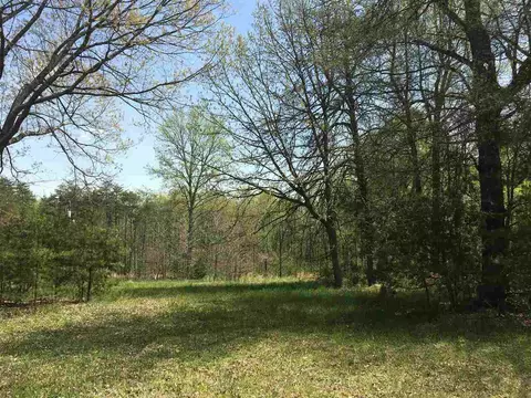 572 Sycamore Dr, Burlington, NC 27217 photo 3