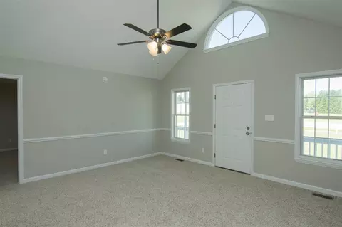 101 Eddy Ct, Benson, NC 27504 photo 6