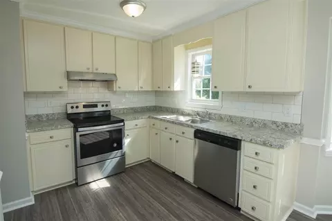 101 Eddy Ct, Benson, NC 27504 photo 7