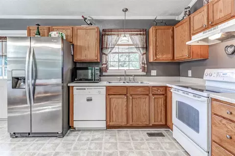 583 Byrd Rd, Selma, NC 27576 photo 10