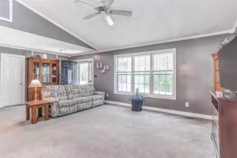 583 Byrd Rd, Selma, NC 27576 photo 6