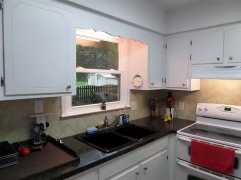 220 W Second St, Wendell, NC 27591 photo 5
