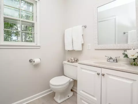 5823 Windham Dr, Raleigh, NC 27609 photo 25