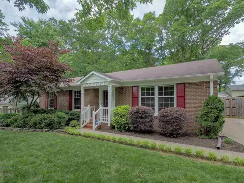 5823 Windham Dr, Raleigh, NC 27609 photo 1