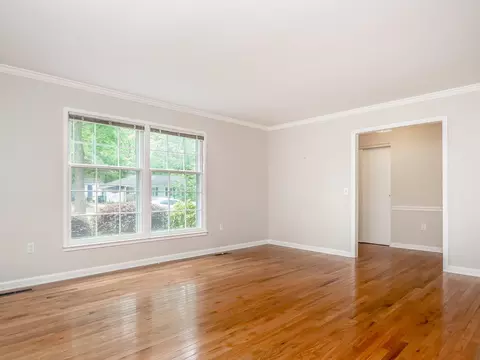5823 Windham Dr, Raleigh, NC 27609 photo 8