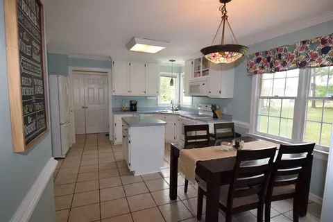 300 Blair Dr, Garner, NC 27529 photo 6