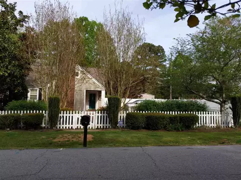 110 Johnson St, Garner, NC 27529 photo 2